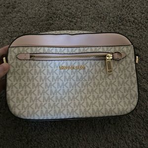 Brand new Michael Kors Purse and Wallet